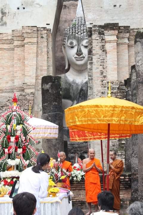 พระร่วงรางปืน ลพ.เอก (สร้างสมัยวัดเขาแร่) ลพ.เล็กร่วมพิธี ปี ๕๔