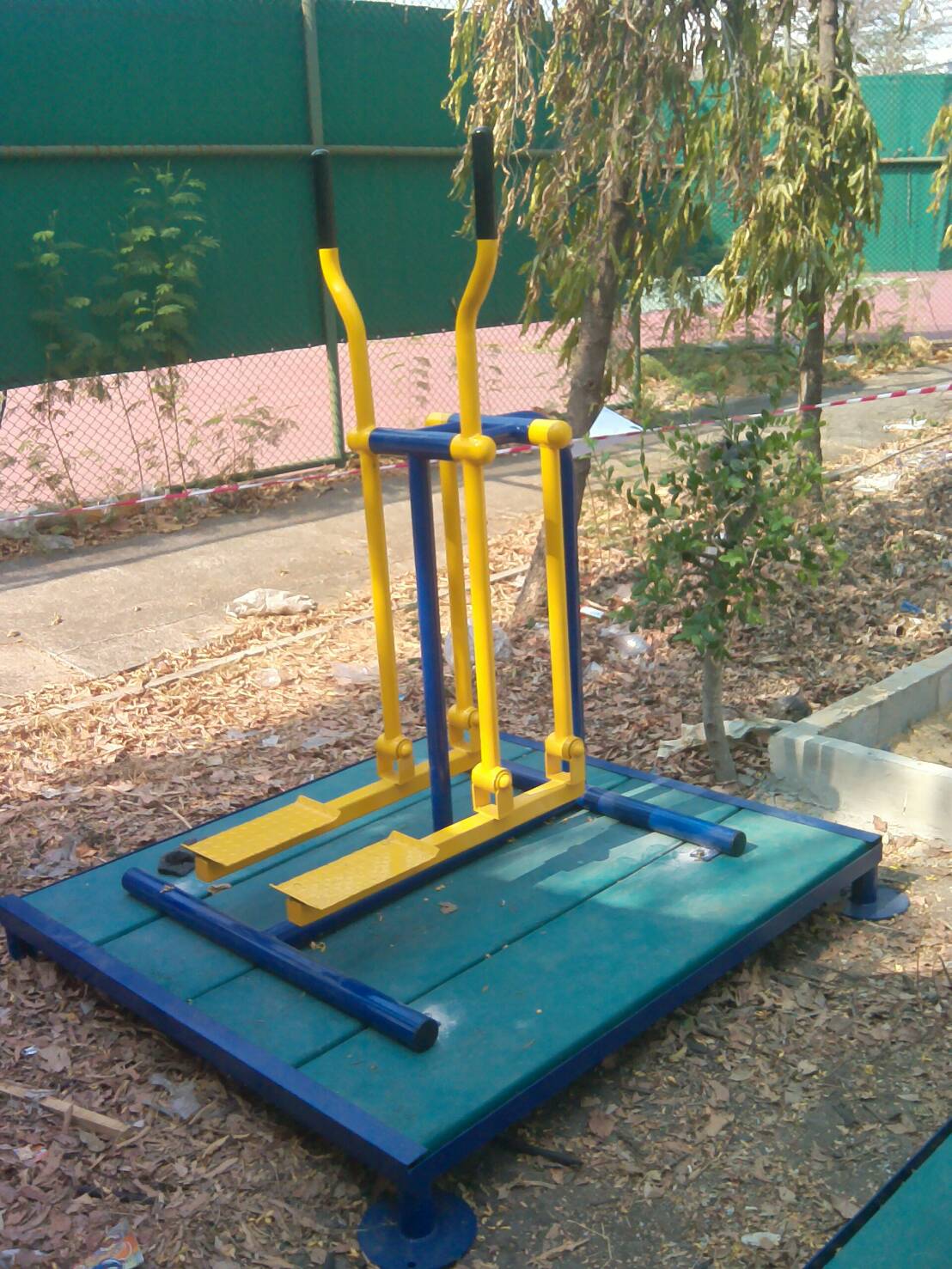รหัส SM ผลงานติดตั้ง (หมู่บ้านสีไชยทอง) เครื่องออกกำลังกายกลางแจ้ง