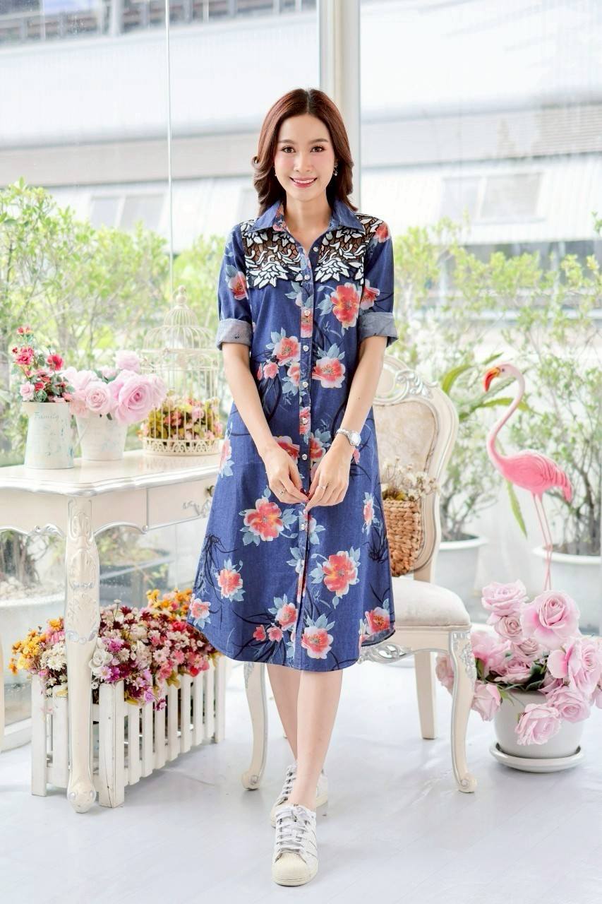 ชุดยีนส์ #8836-1 เดรสยีนส์พิมพ์ลายสวยแต่งงานฉลุสวยหรูด้านหน้า ผ้ายีนส์แท้เนื้อนิ่ม ใส่สบาย แบบสวยใส่ได้หลายโอกาส