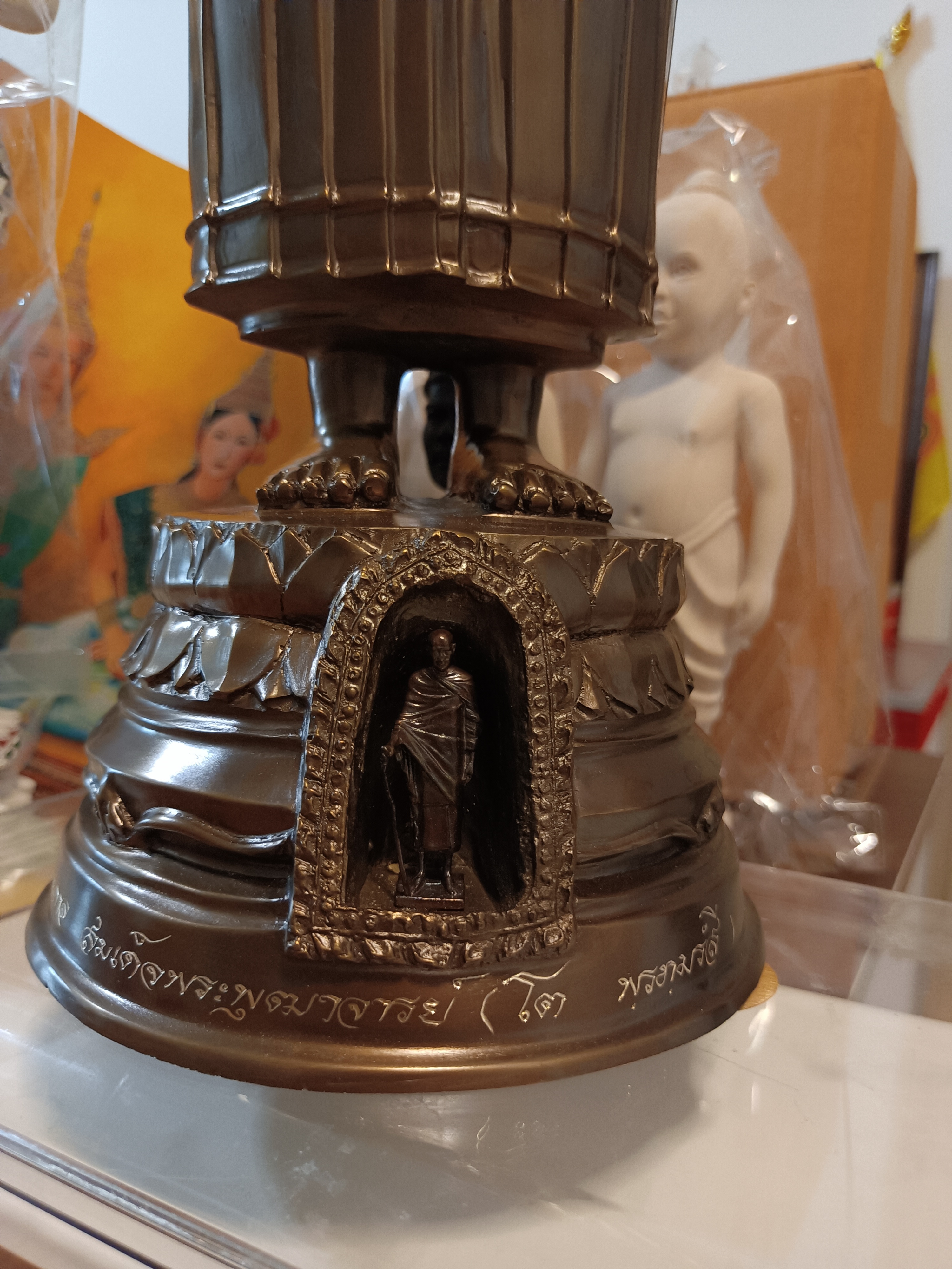 หลวงพ่อโต ๒๐ นิ้ว รมดำ สร้าง ๙๙ องค์ รุ่น พุทธคูณทวี วัดอินทรวิหาร ลพ.เล็ก ร่วมเสก