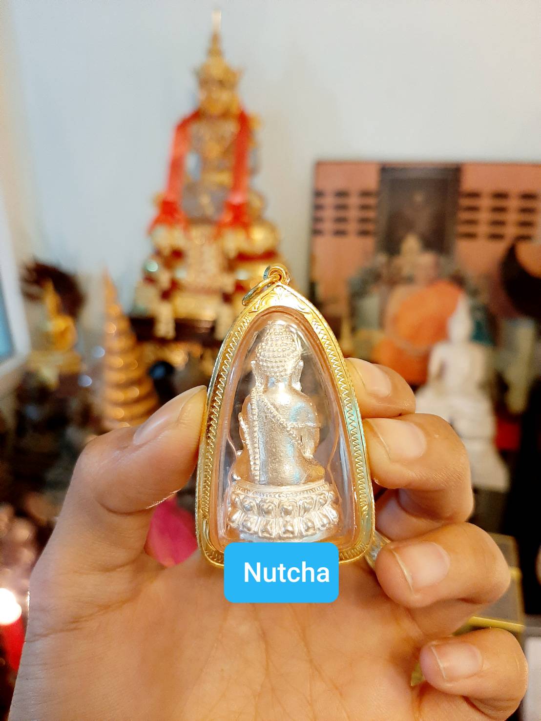 พระกริ่งสะท้านไตรภพเลี่ยมทองคำแท้ วัดท่าขนุน (โชว์)