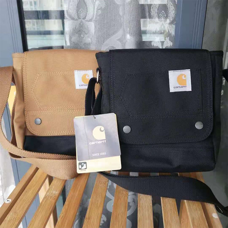 กระเป๋าสะพายข้าง Carhartt Crossbody Bag รุ่นพิเศษจากญี่ปุ่น ของใหม่ ของแท้ พร้อมส่ง