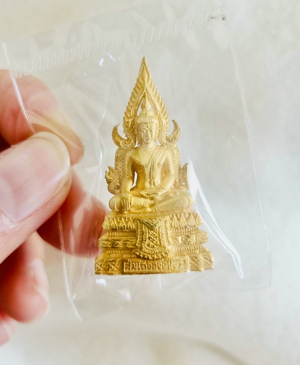 สมเด็จองค์ปฐมลอยองค์ ชุบทองพ่นทราย (ไม่มีกล่อง) วัดท่าขนุน