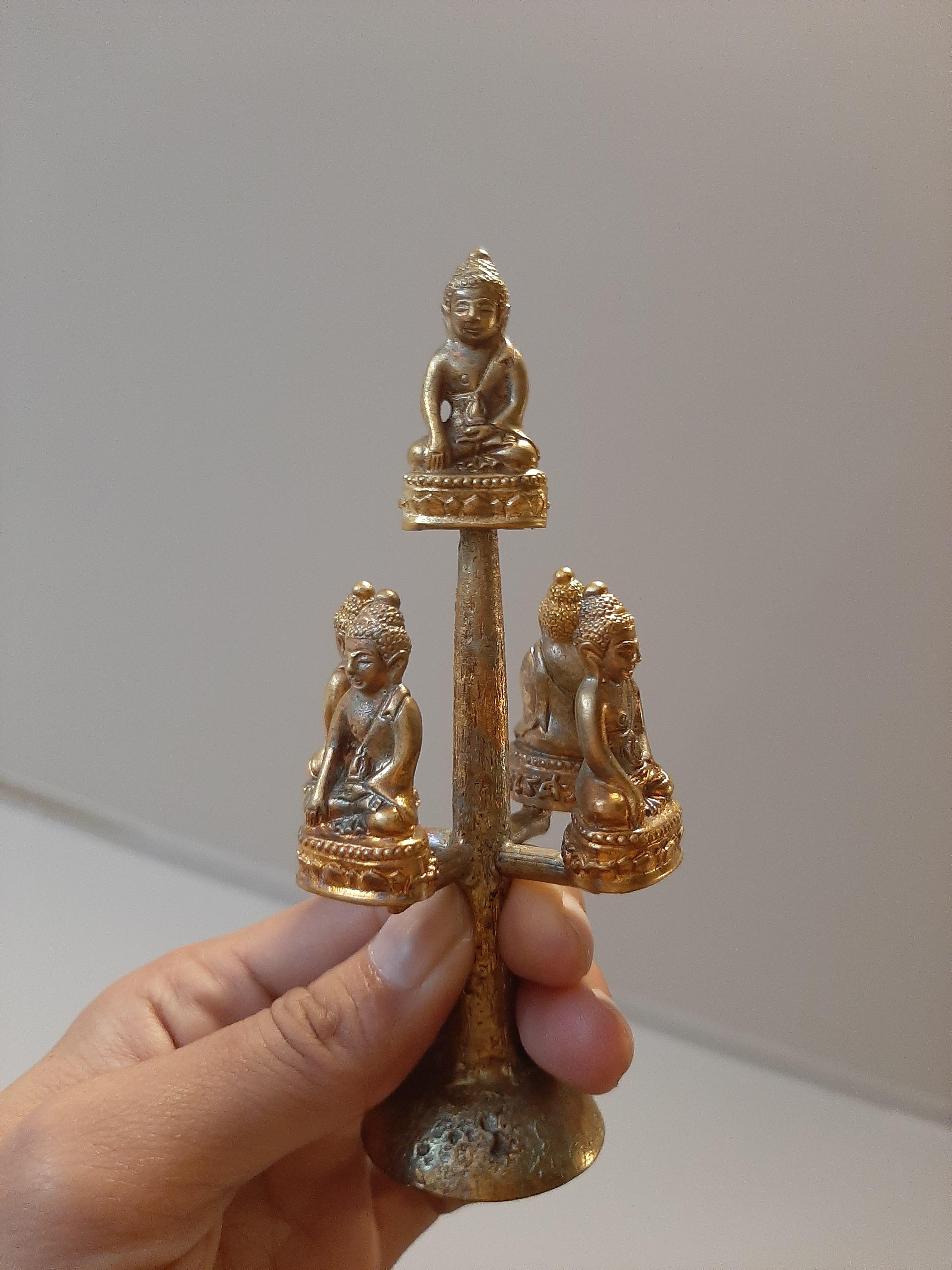 ชื่อพระกริ่งนเรศวรสะท้านไตรภพ เนื้อทองระฆัง เสกหลายวาระ ลพ.เล็ก อุโบสถวัดท่าขนุน