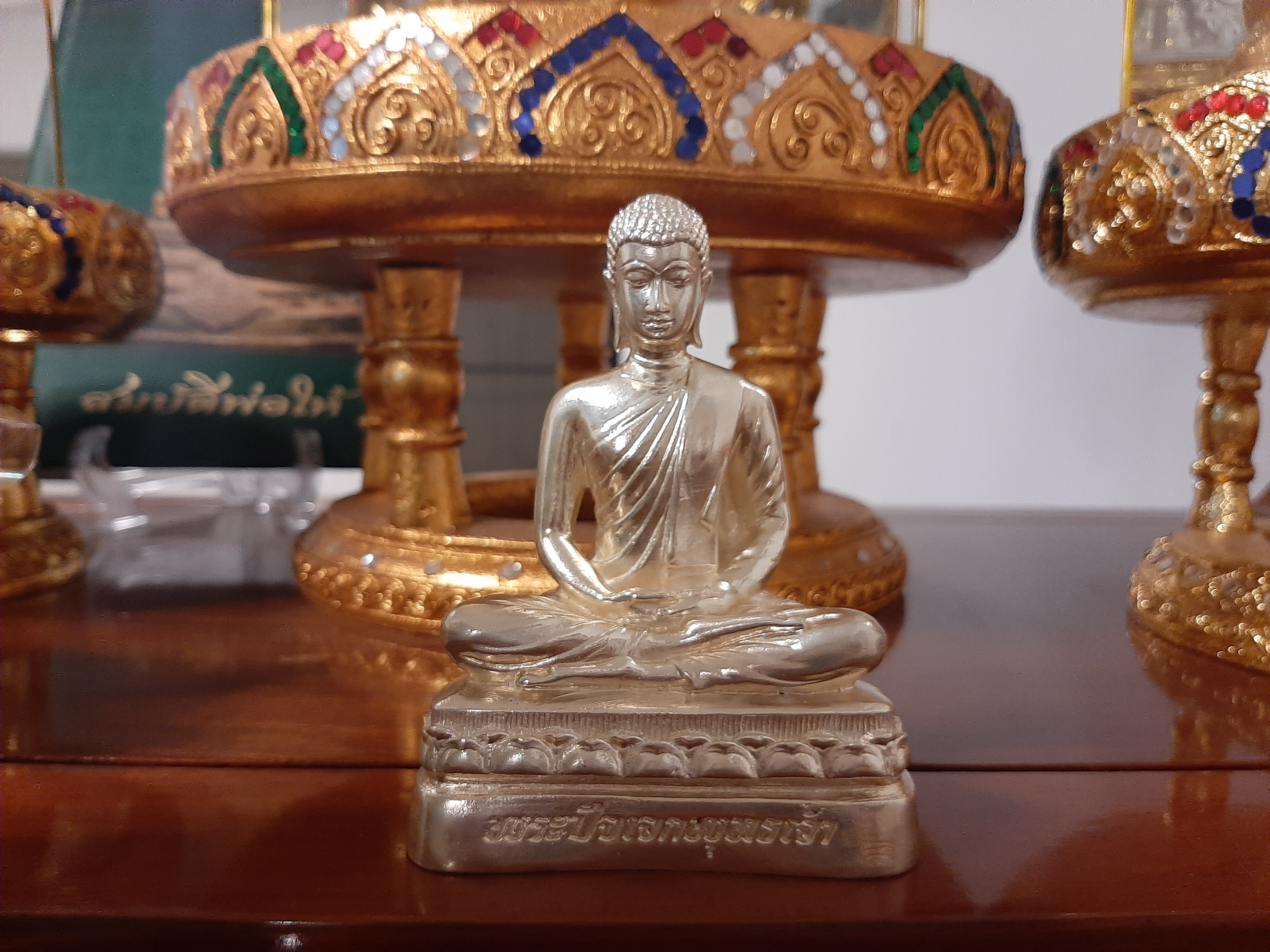 พระปัจเจกพุทธเจ้าชุบเงิน (หน้าตัก ๓ นิ้ว) วัดเขาวง ปี ๖๑