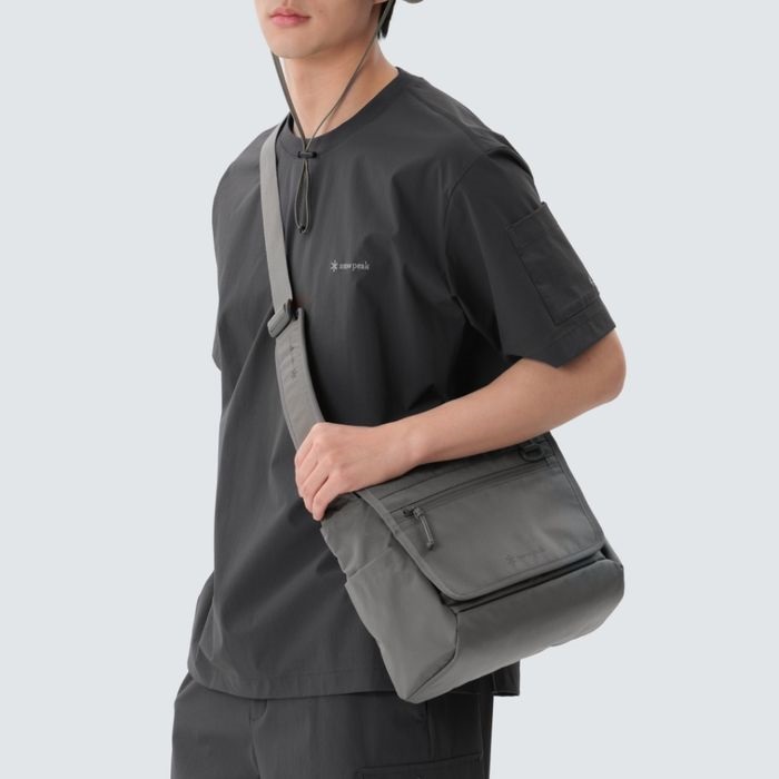 กระเป๋าสะพายข้าง Snow Peak Wingel Bag รุ่นพิเศษจากญี่ปุ่น ของใหม่ ของแท้ พร้อมส่ง