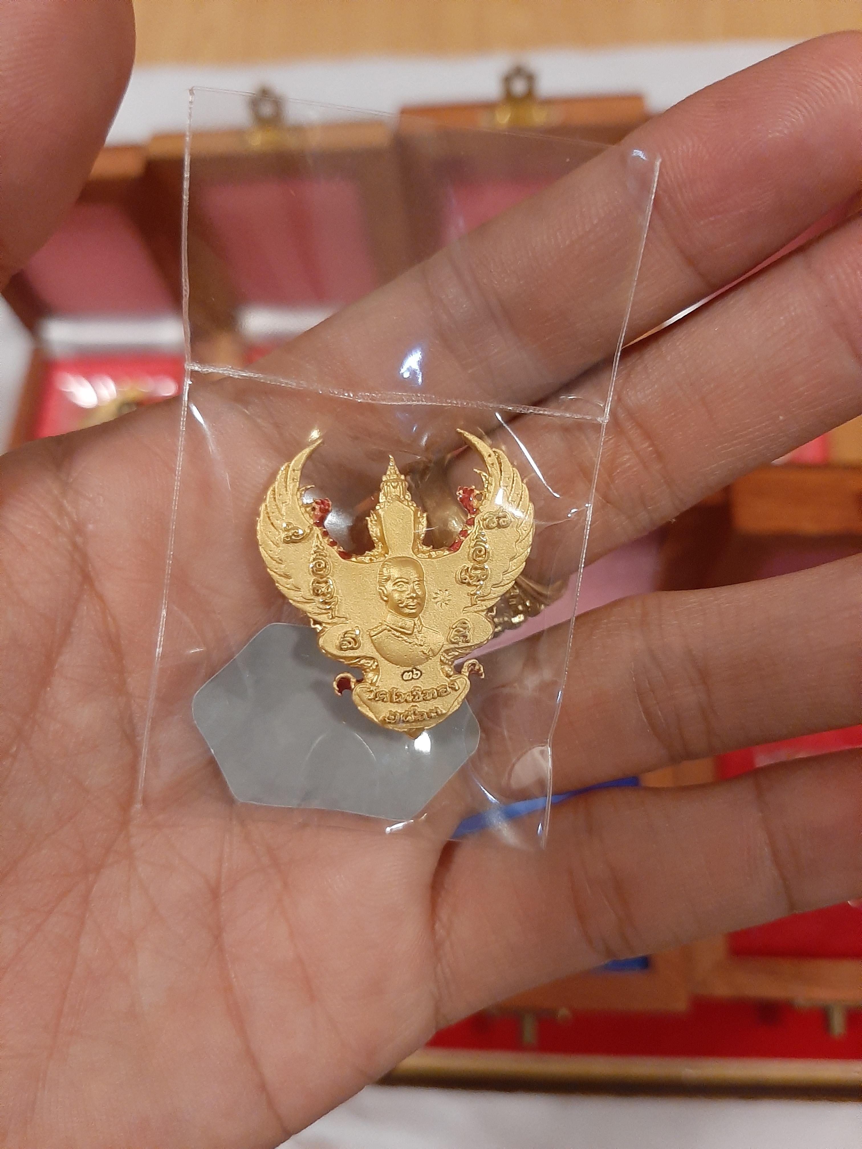 พญาครุฑกะไหล่ทองแพ็คคู่ พิมพ์ใหญ่และพิมพ์เล็ก รุ่น รวยสุดๆ วัดโพธิทอง