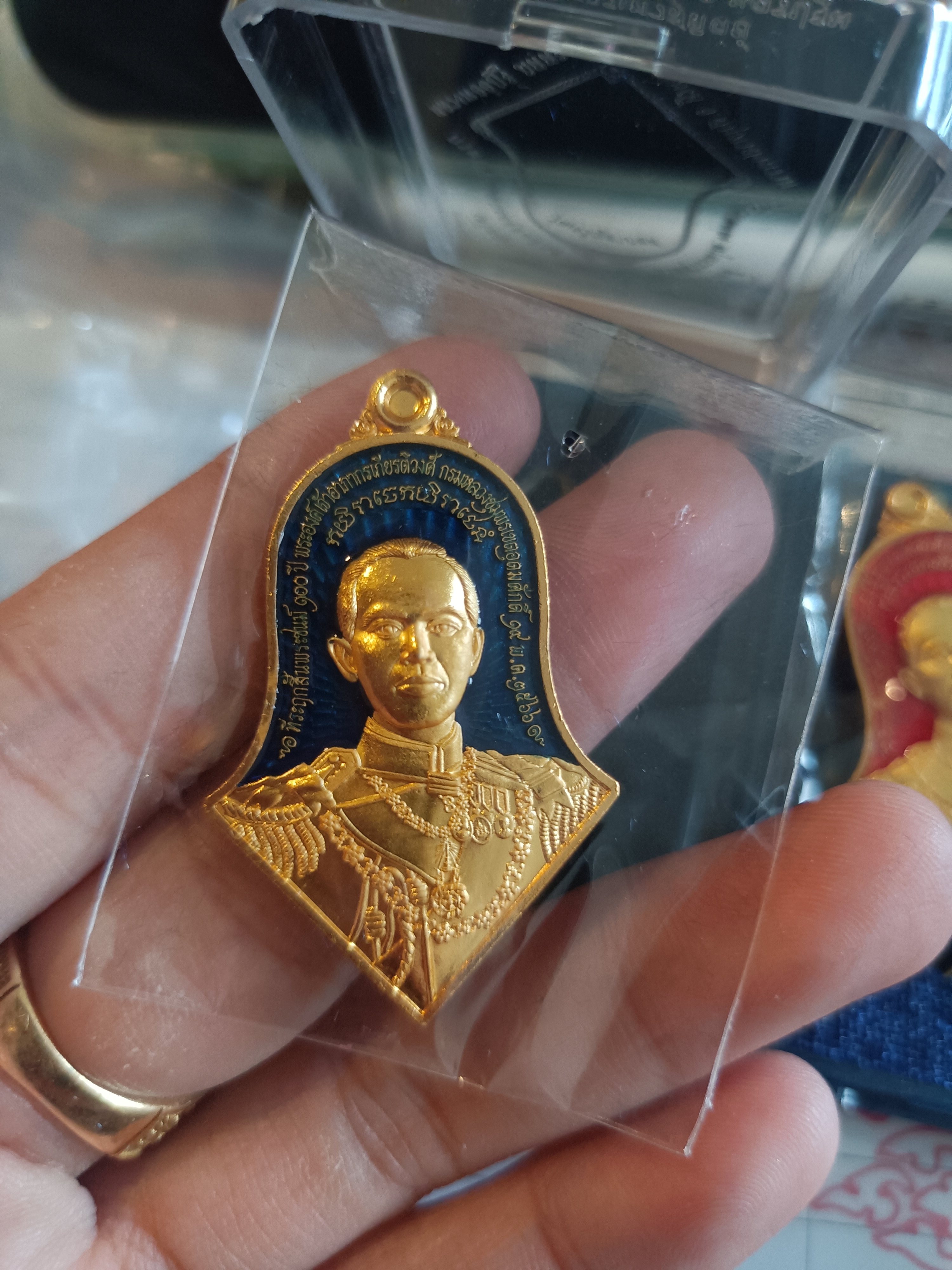 เหรียญจำปีชุดกรรมการ 3 เหรียญ รุ่น เจริญลาภยศ หลวงพ่ออิฏฐ์ วัดจุฬามณี ปี 66 รับพระ 4 องค์