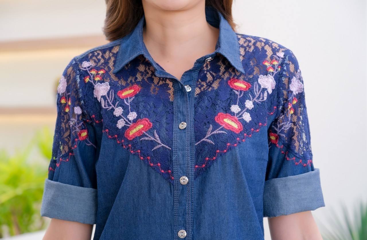 ชุดยีนส์ #8851 เดรสยีนส์ปักลายฉลุลูกไม้สวยหรู ผ้ายีนส์เนื้อนิ่มใส่สบายไม่ร้อน ปักลายสวยหรูแบบสวยใส่ได้หลายโอกาส