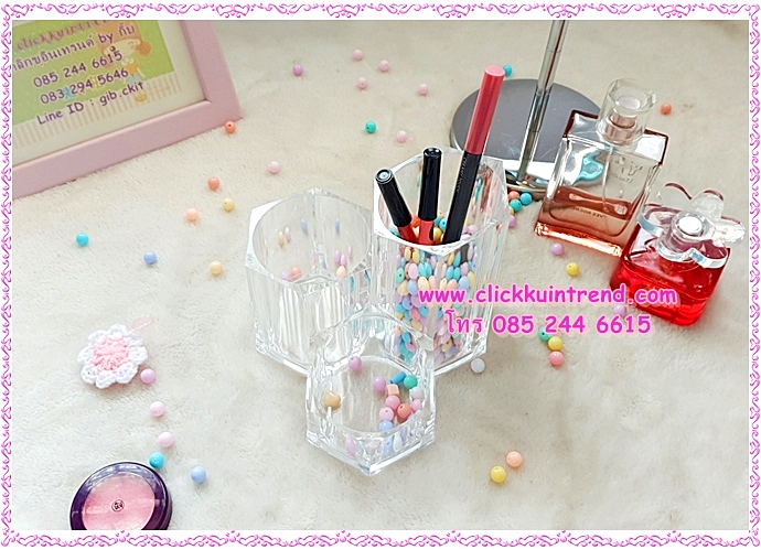กระบอกเก็บแปรง ใส่อุปกรณ์แต่งหน้าแบบแท่ง ทำจากอะคลิลิกใสเนื้อหนา มี 3 ช่อง