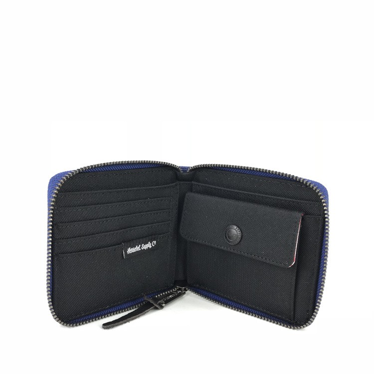 กระเป๋าสตางค์ Herschel Walt Wallet - Eclipe Crosshatch ของแท้ พร้อมส่งจากไทย