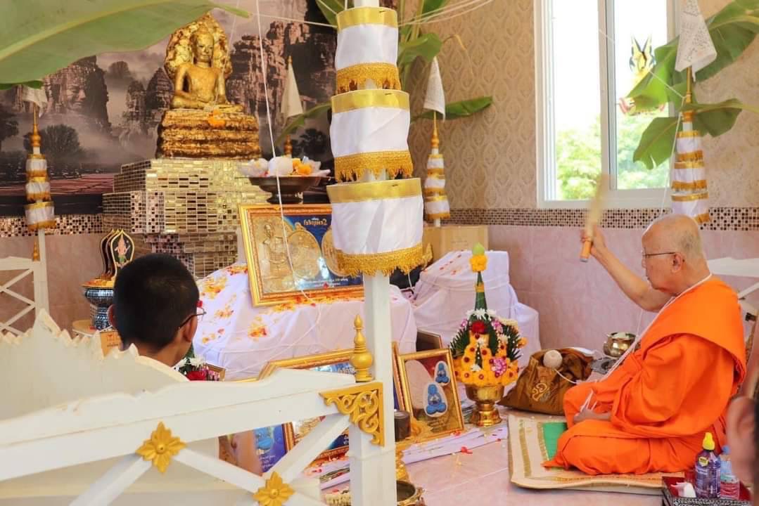 เหรียญหลวงพ่อกวยกะไหล่ทอง รุ่น แรงอธิษฐาน ลพ.เล็กพุทธาภิเษก (ลพ.กวยกายทิพย์สงเคราะห์)