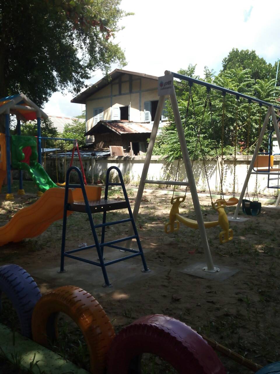 รหัส PG ผลงานติดตั้ง (สมาคมไทย-พม่า เพื่อมิตรภาพ) เครื่องเล่นสนามเด็กอนุบาล