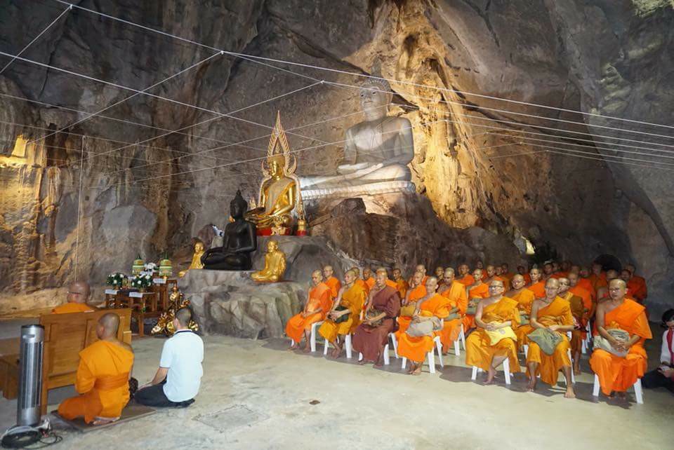 พระปัจเจกพุทธเจ้าชุบเงิน (หน้าตัก ๓ นิ้ว) วัดเขาวง ปี ๖๑