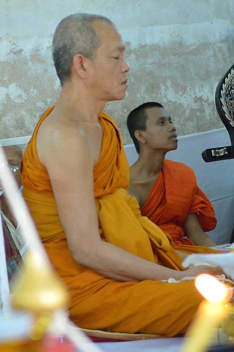 หนุมานหน้ากระบี่ไม้พุดซ้อน รุ่น บูรณะอุโบสถ วัดอินทาราม ปี 59