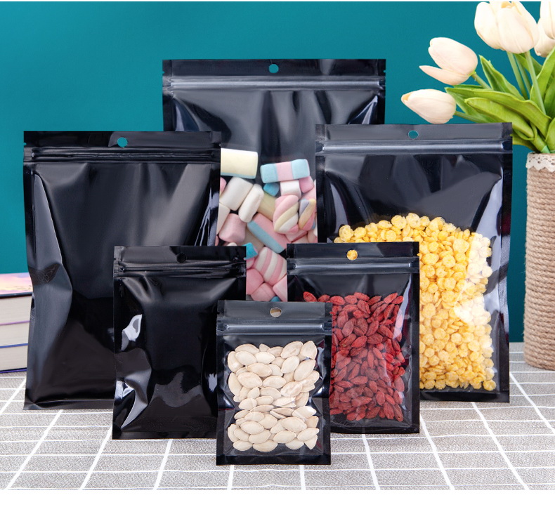 ถุงซิปล็อคก้นแบน หน้าใสหลังดำ (ตั้งไม่ได้)