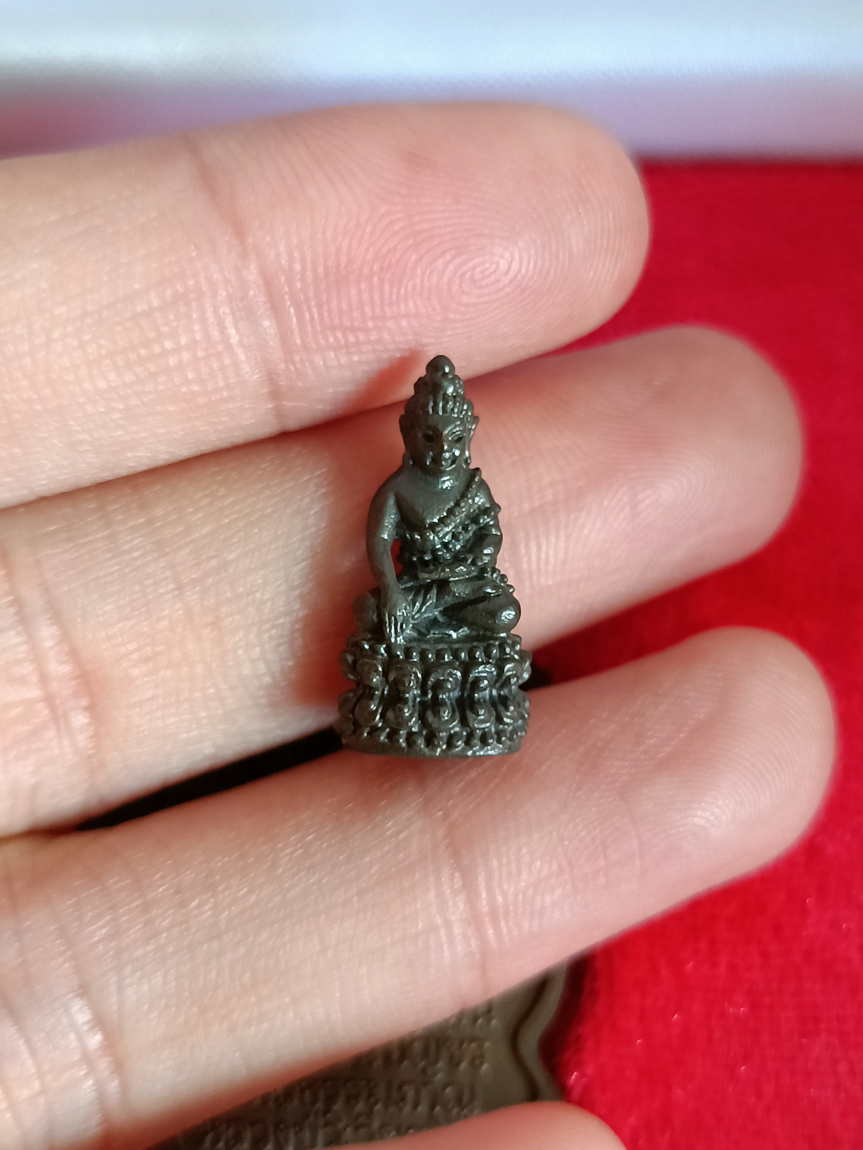 พระชุดกรรมการเนื้อนวโลหะ หลวงปู่วิเวียร วัดดวงแข ปี 36