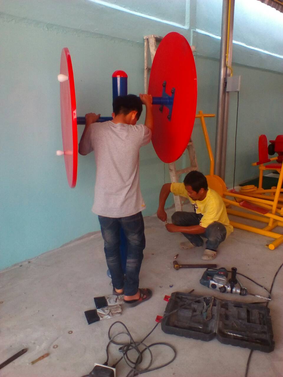 เครื่องออกกำลังกายกลางแจ้งประชาชื่น