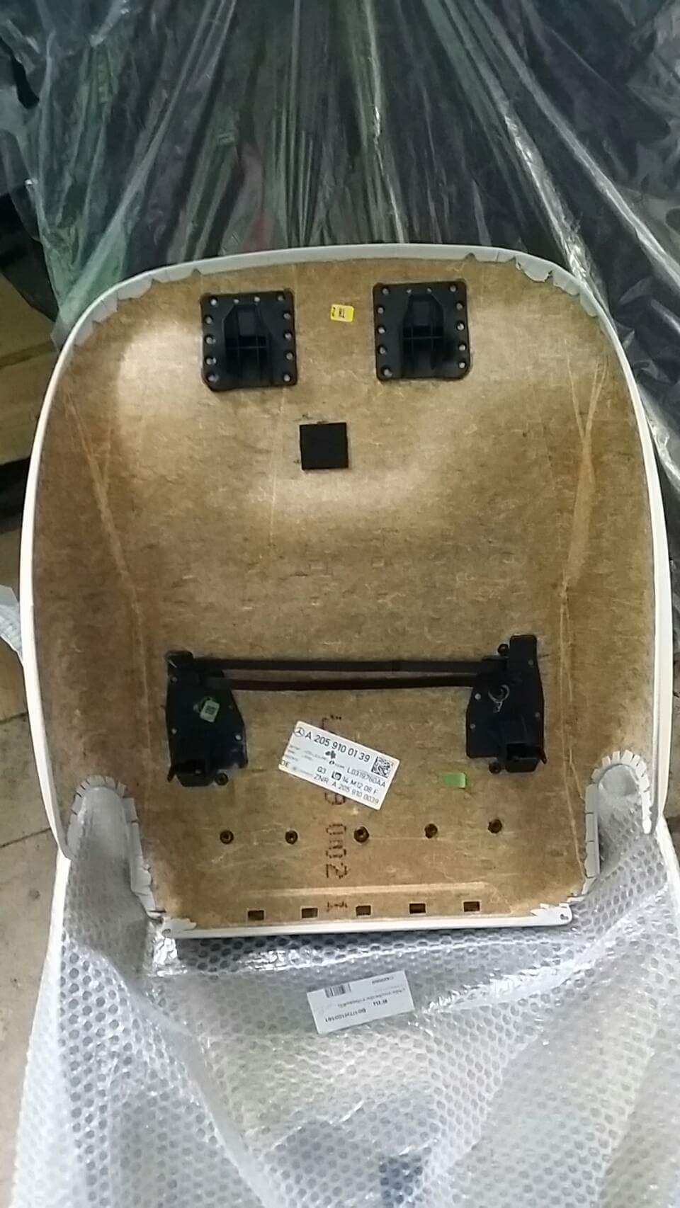 ฝาปิดพนักพิงหลังเบาะหน้า A2059100139