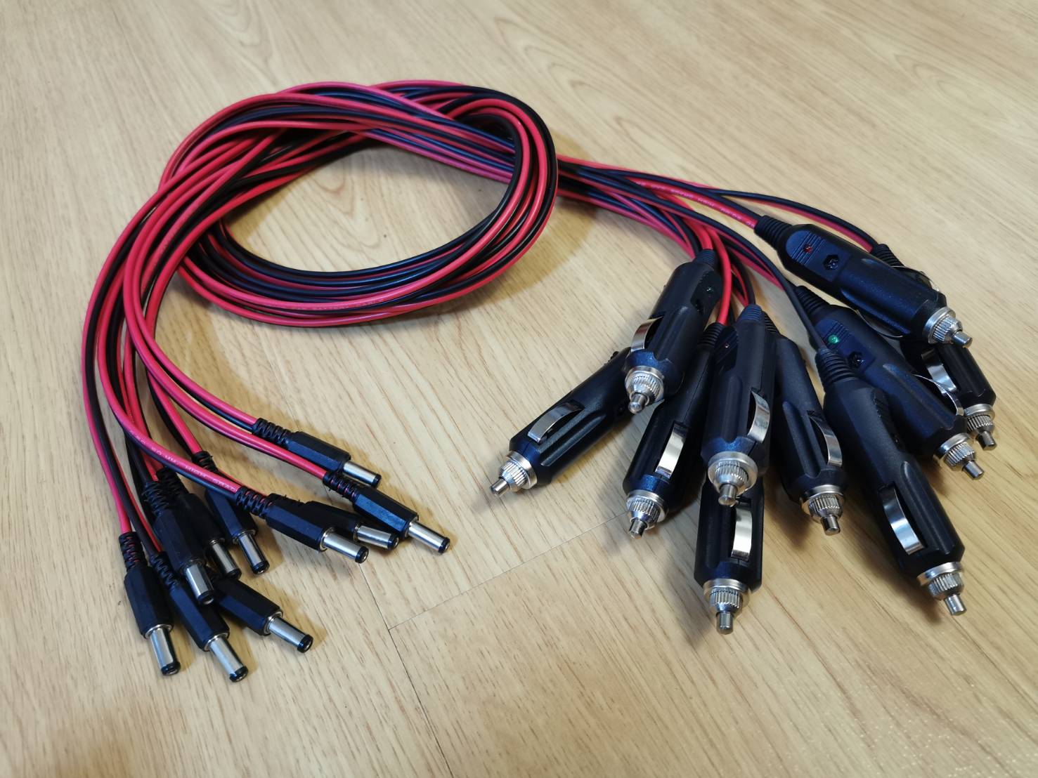 สายชาร์จ 12V. สำหรับปรี/DAC ใช้ในรถยนต์