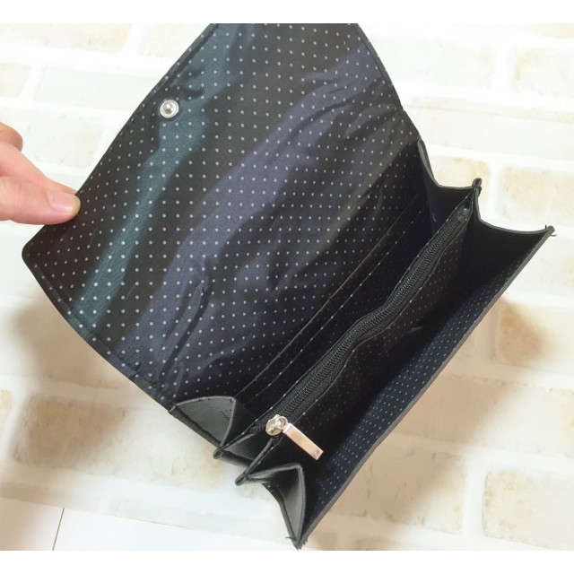 กระเป๋าสะพายข้าง Vans - Sling Wallet Pouch Bag รุ่นพิเศษจากญี่ปุ่น ของใหม่ ของแท้ พร้อมส่ง