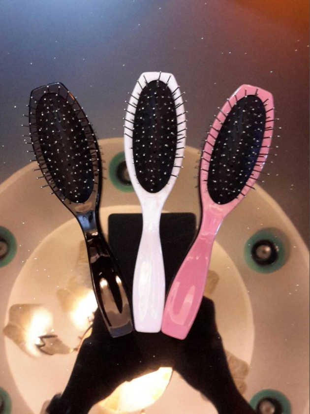 แปรงหวีพลาสติก แบบโหล