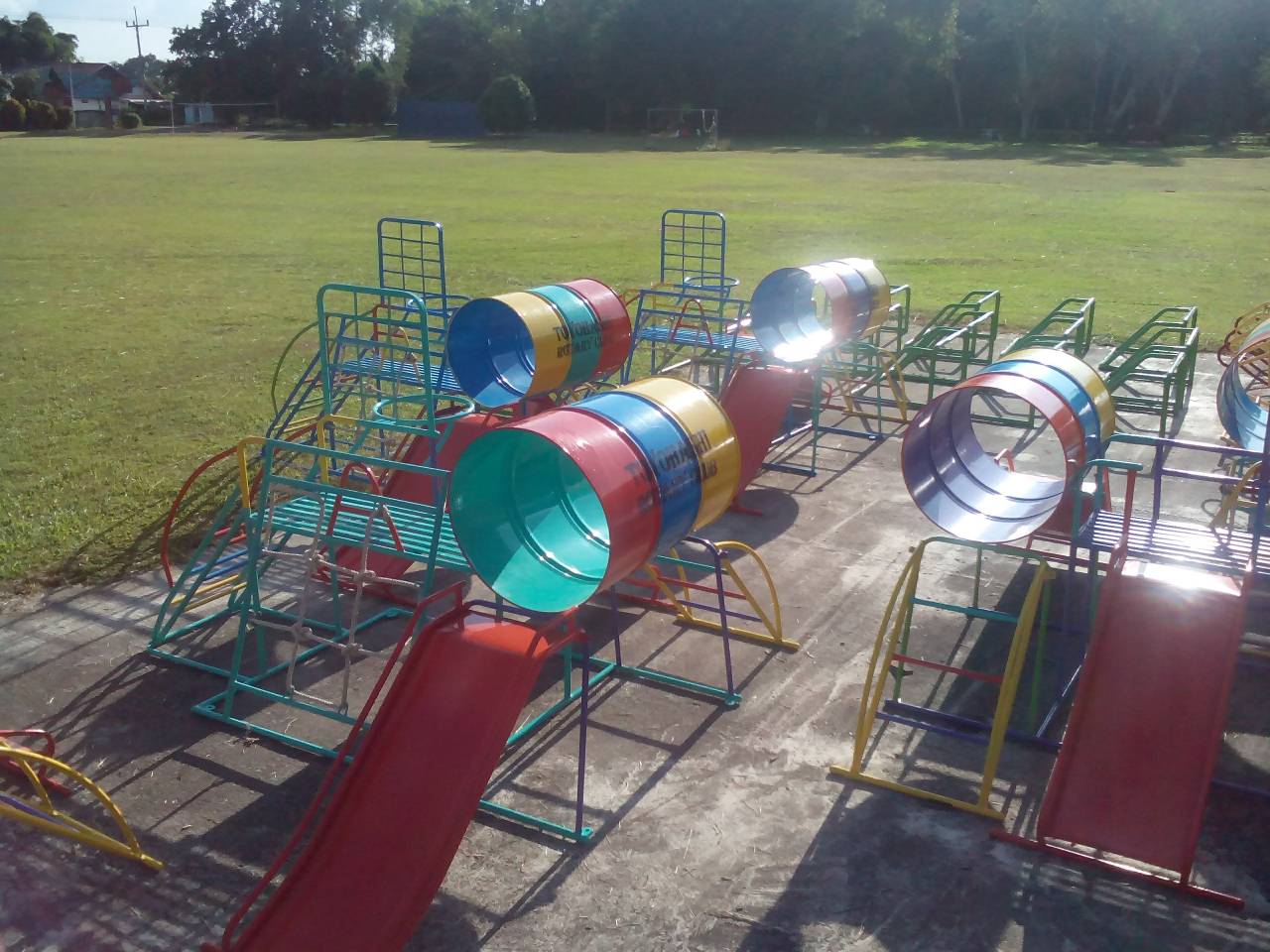รหัส PG ผลงานติดตั้ง (โรงเรียนบ้านดอนแยง ม.8 อ.เทิง จ.เชียงราย) เครื่องเล่นสนามกลางแจ้งสำหรับเด็ก