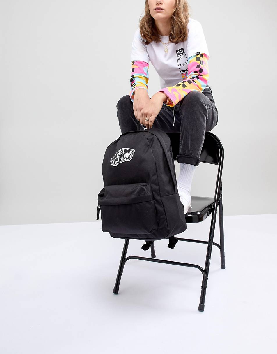 กระเป๋าเป้ Vans Realm Backpack Black ของแท้ พร้อมส่ง จากไทย