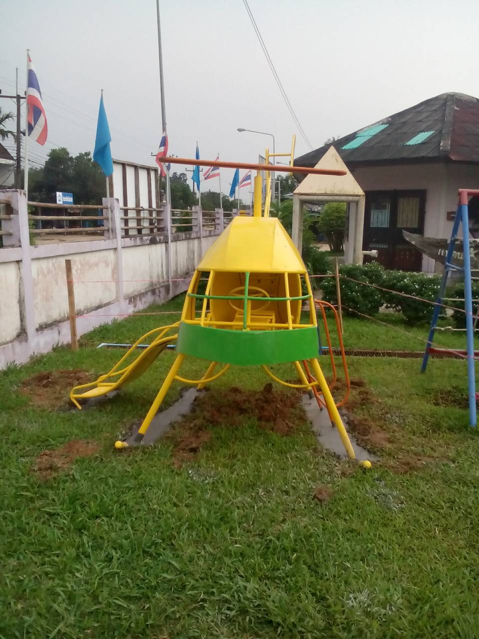 รหัส PG ผลงานติดตั้ง (อำเภอนาโยง จังหวัดตรัง) เครื่องออกกำลังกายเด็ก