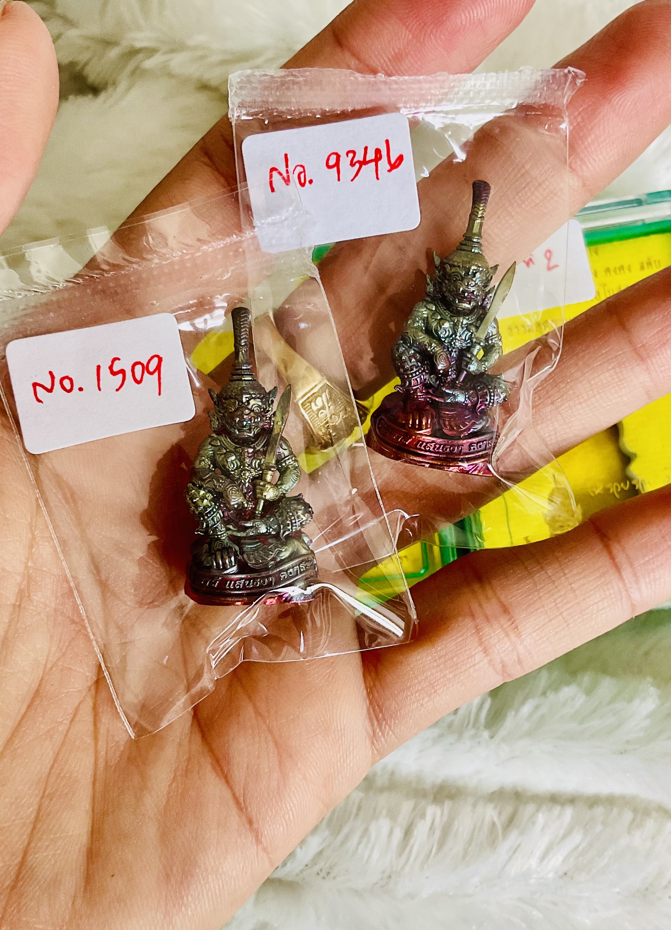 พญาพาลีนั่งบัลลังก์ องค์ที่ 2 (no.9346) ลป.ศิลา