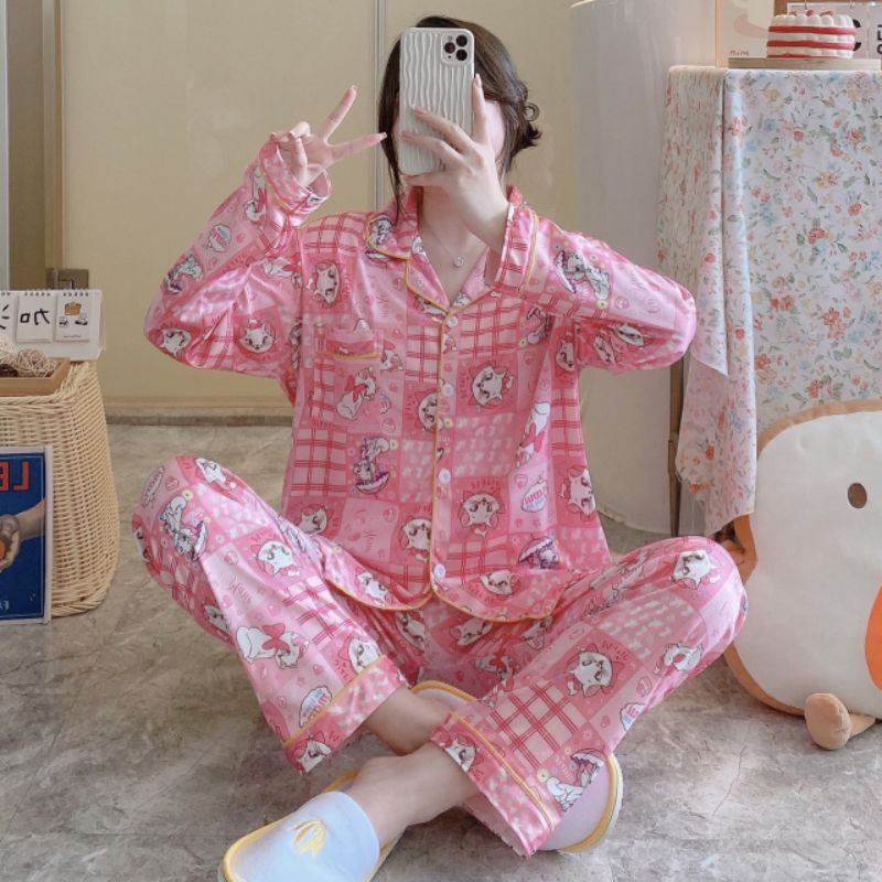 เสื้อผ้าแฟชั่นผู้หญิง ชุดนอนคอตต้อน ลายใหม่ฮิต ผสมการ์ตูน เสื้อแขนยาวกระดุมหน้าคอปกกางเกง