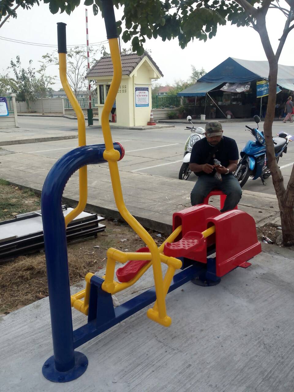 รหัส OUL ผลงานติดตั้ง (หมู่บ้านเอื้ออาทร2 ปทุมธานี) เครื่องออกกำลังกายกลางแจ้ง-07