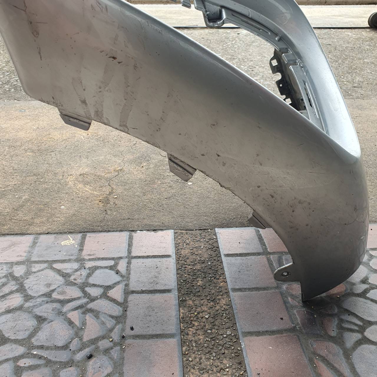 กันชนหน้า Benz มือสอง A2138852600 ขายตามสภาพ