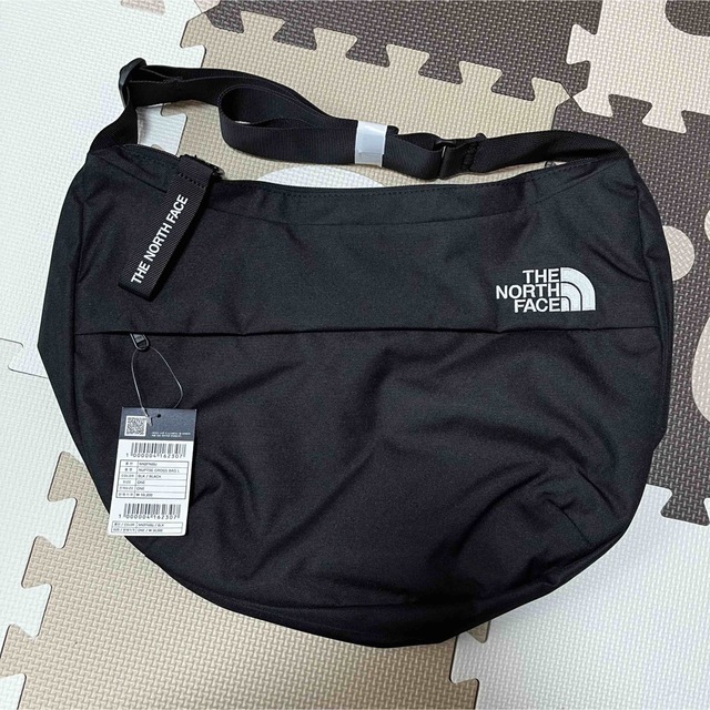 กระเป๋าสะพายข้าง The North Face Nuptse Cross Bag ของใหม่ ของแท้ พร้อมส่งจากไทย