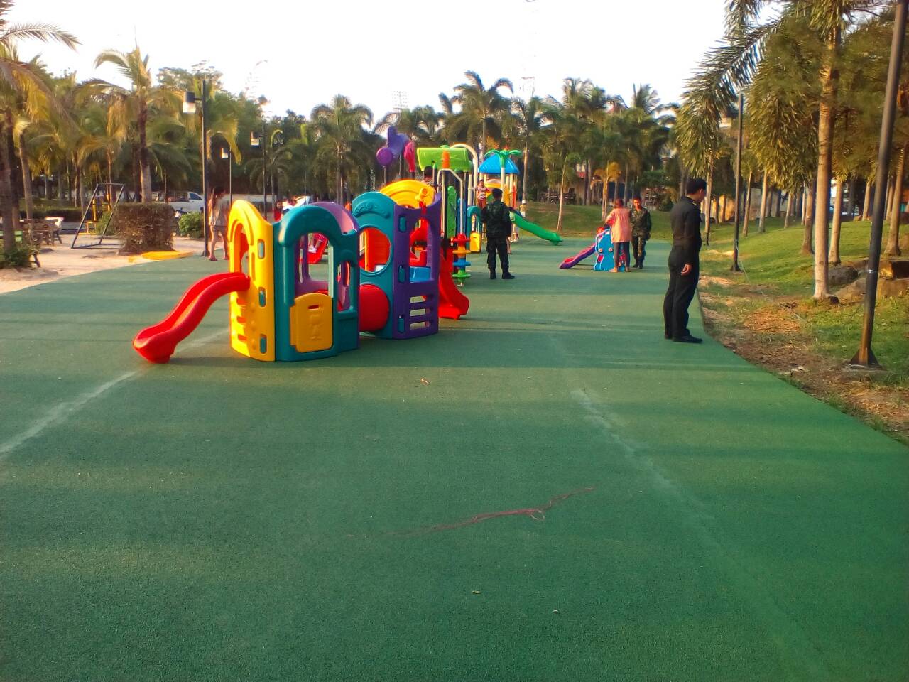 เครื่องออกกำลังกายกลางแจ้งสุพรรณบุรี