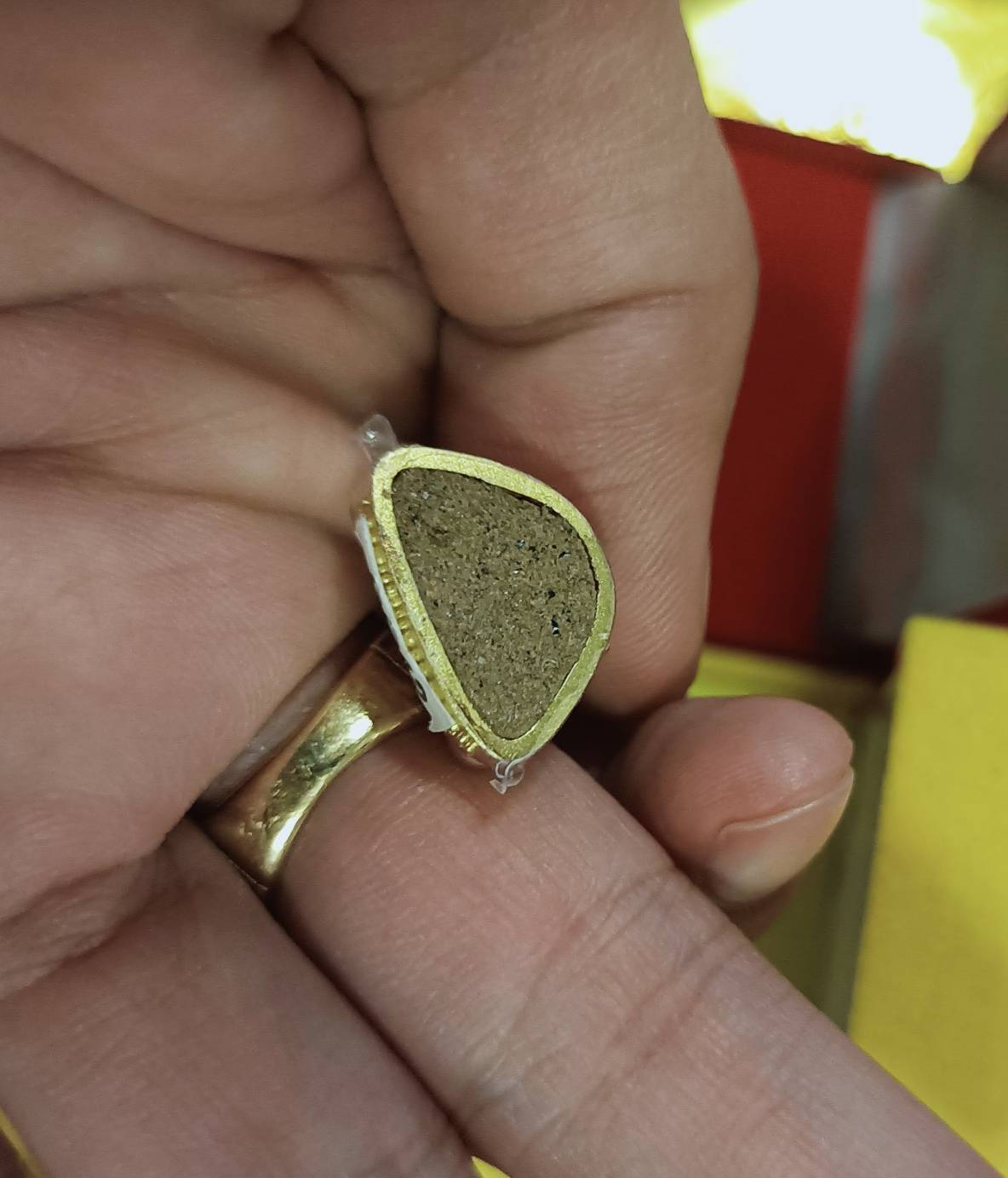 พระปัจเจกพุทธเจ้า เนื้อ 3K ก้นอุดมวลสาร หลวงพ่อเล็ก วัดท่าขนุน พุทธาภิเษก