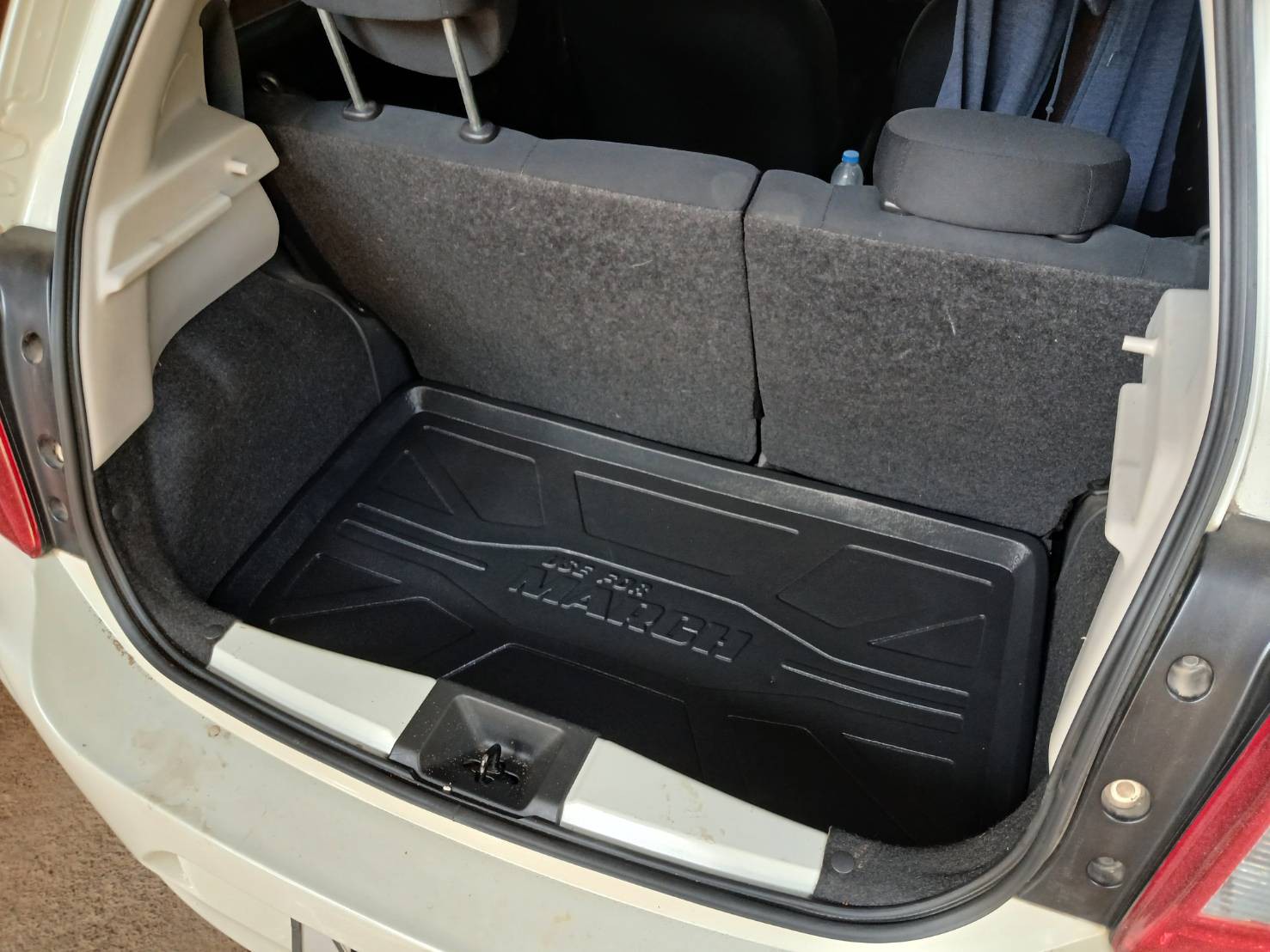 ถาดท้ายรถ Nissan March ถาดรองท้ายรถ ถาดเก็บของท้ายรถ นิสสัน มาร์ช ปี 2010-ปัจจุบัน