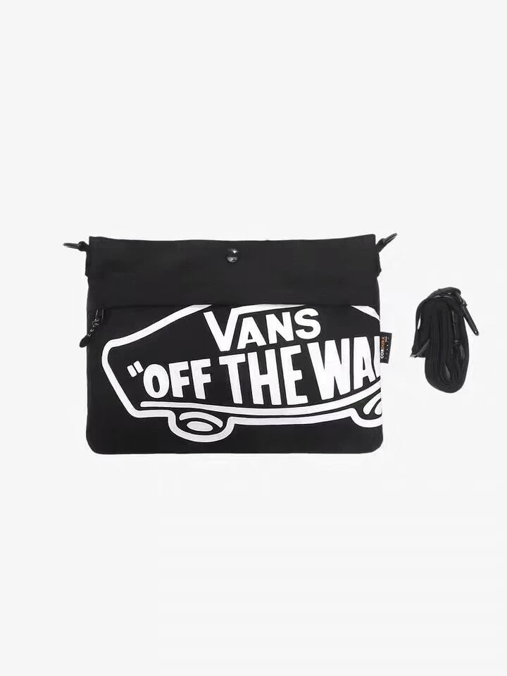 กระเป๋าสะพายข้าง Vans Sacoche Bag รุ่นพิเศษจากญี่ปุ่น ของใหม่ ของแท้ พร้อมส่ง