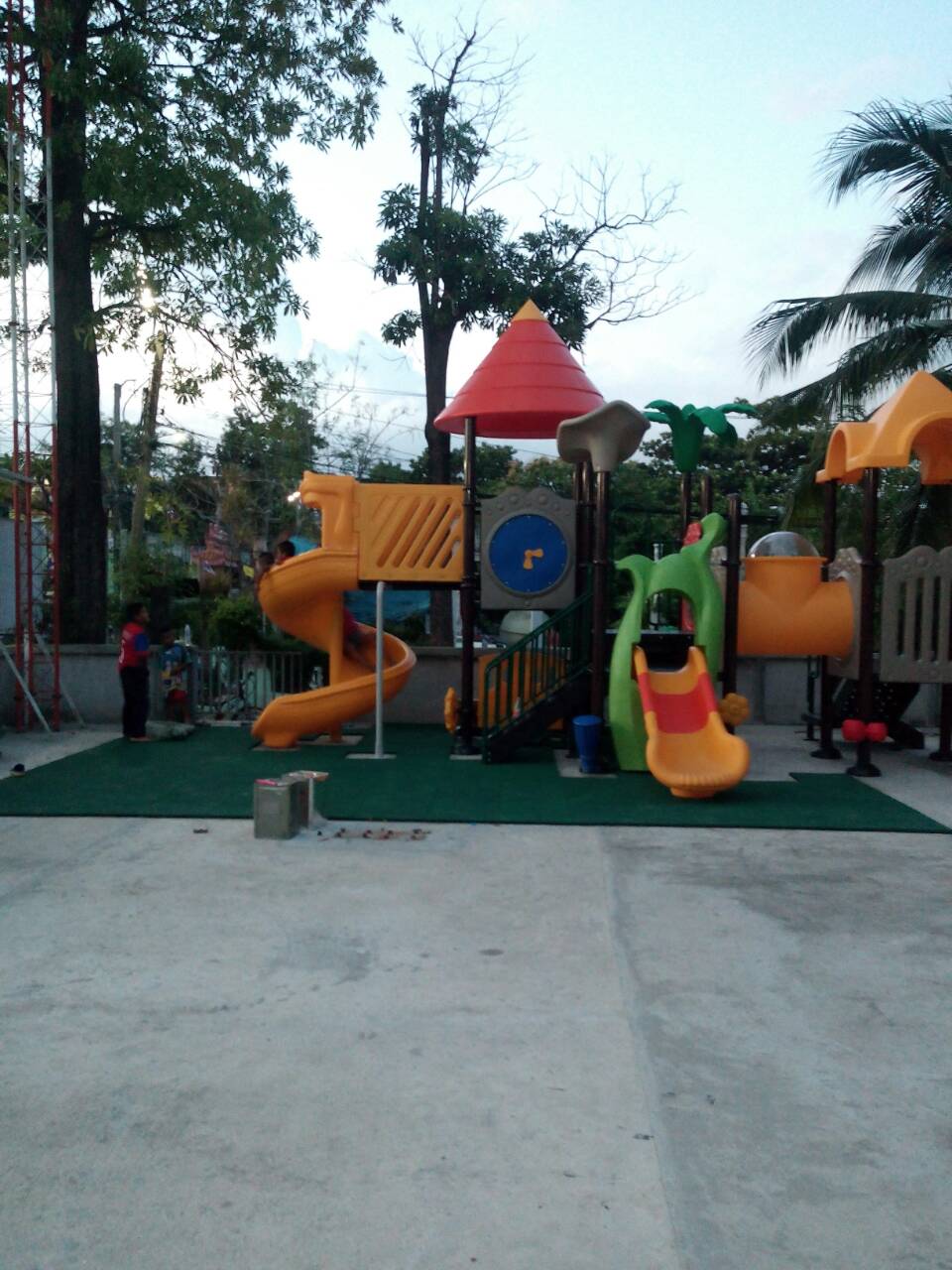 เครื่องออกกำลังกายกลางแจ้งกาญจนบุรี