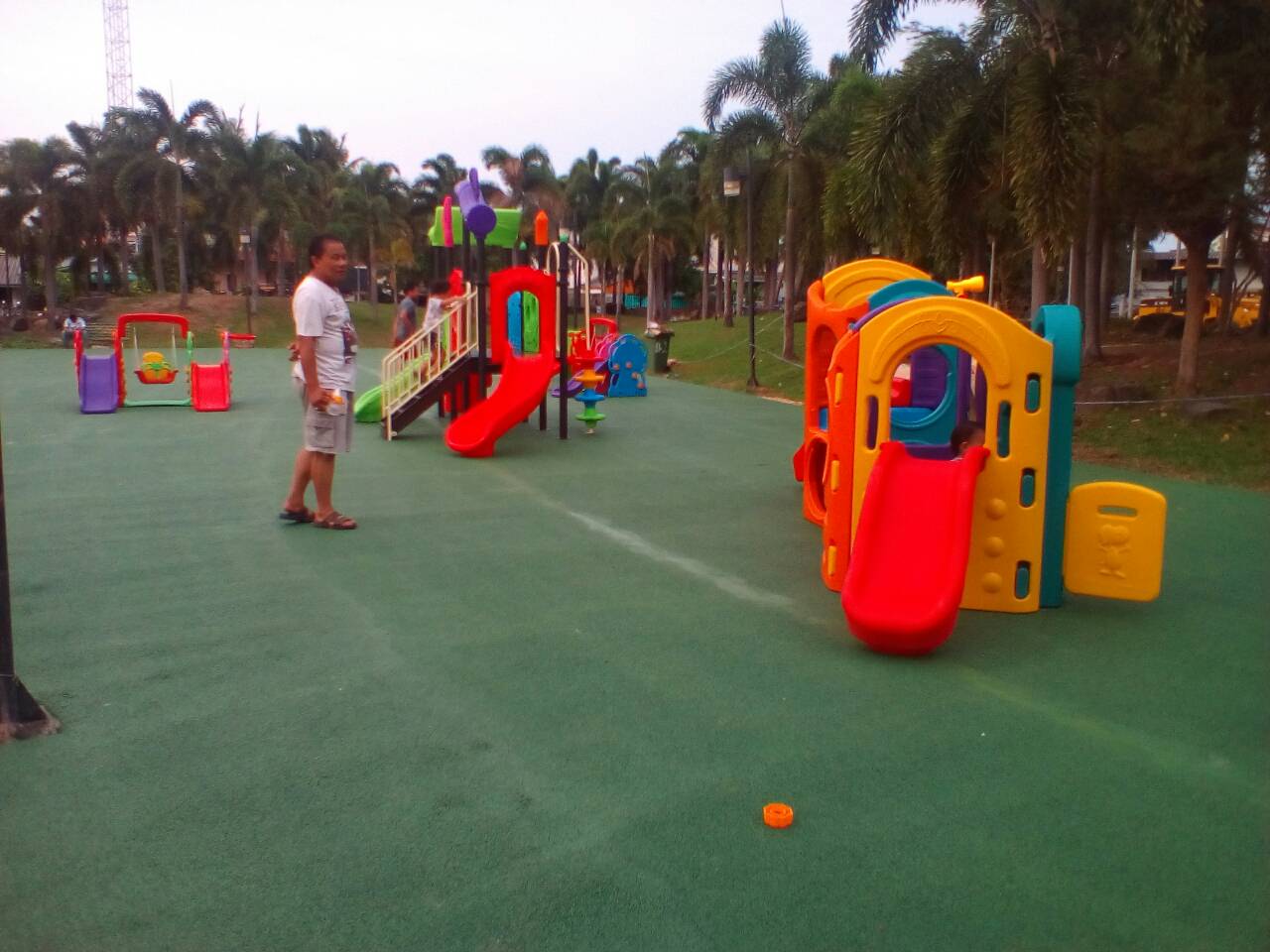 เครื่องออกกำลังกายกลางแจ้งสุพรรณบุรี