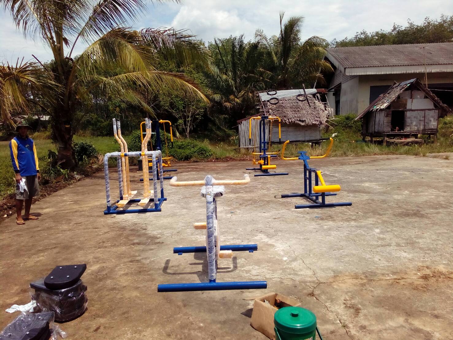 รหัส SM ผลงานติดตั้ง (หมู่8 อ.ห้วยนาง จ.ตรัง) เครื่องออกกำลังกายกลางแจ้ง