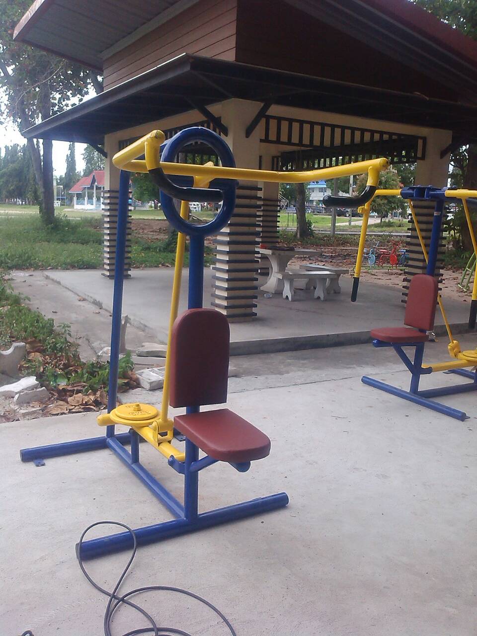รหัส SM ผลงานติดตั้ง (สถานีตำรวจภูธรปลวกแดง จ.ระยอง) เครื่องออกกำลังกายกลางแจ้ง