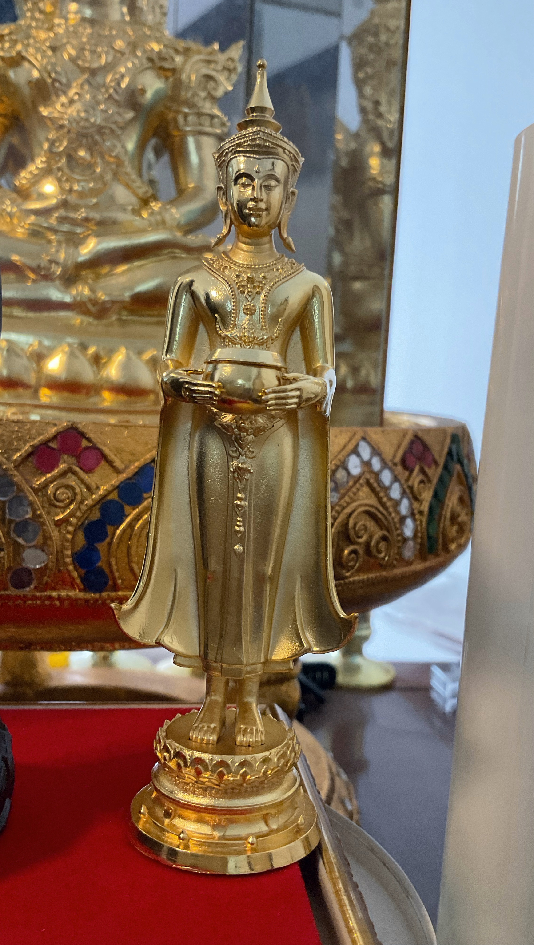 สมเด็จองค์ปฐม (หลวงพ่อไหลมาเทมา) ขนาด 5 นิ้ว หลวงพ่อเล็ก พุทธาภิเษกหลายวาระ ปี 67