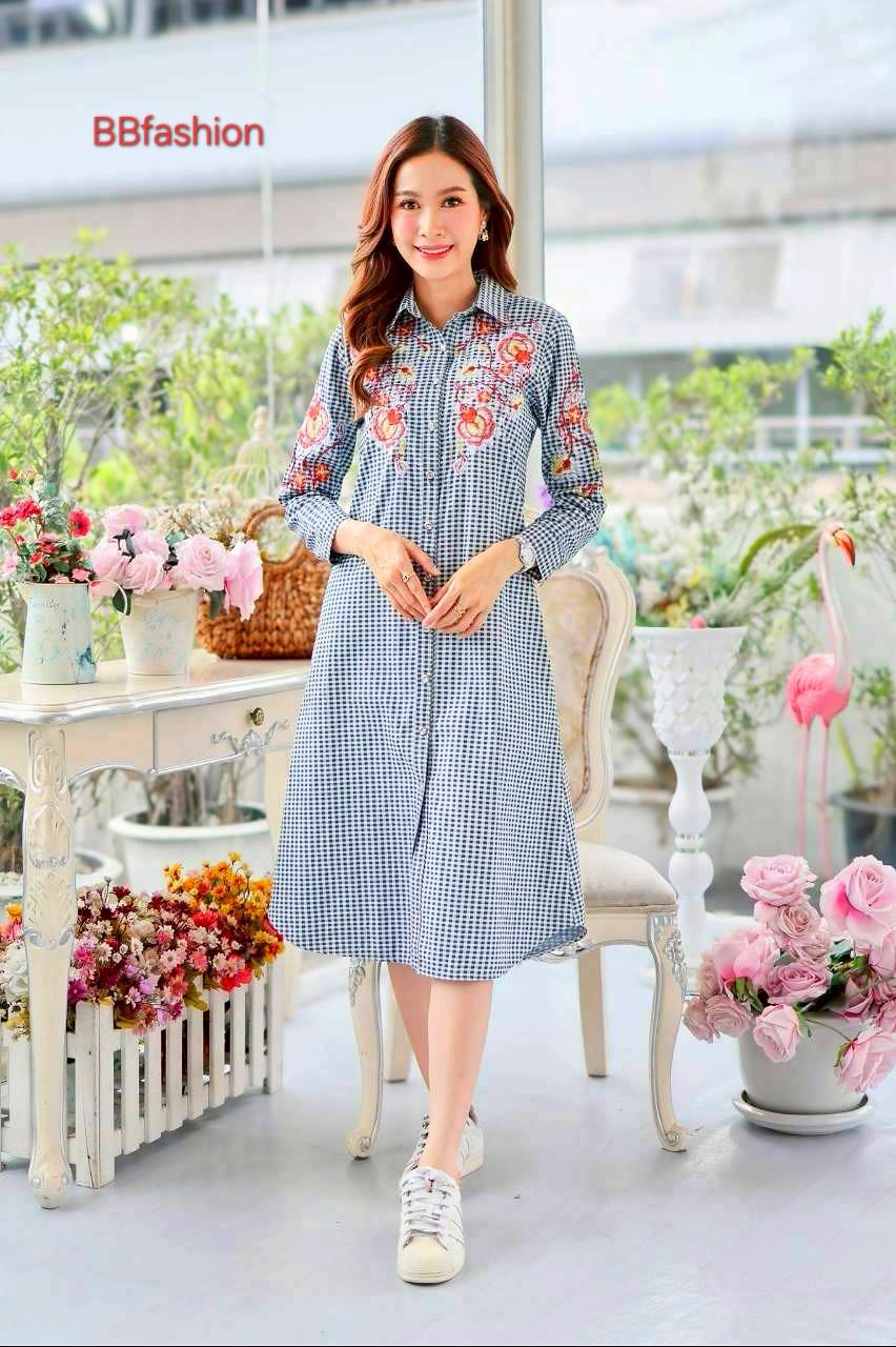 เดรสยีนส์ #8306 ลายตารางปักลายดอกไม้สวยหรู ผ้ายีนส์แท้เนื้อนิ่มใส่สบาย แบบสวยใส่ได้หลายโอกาส