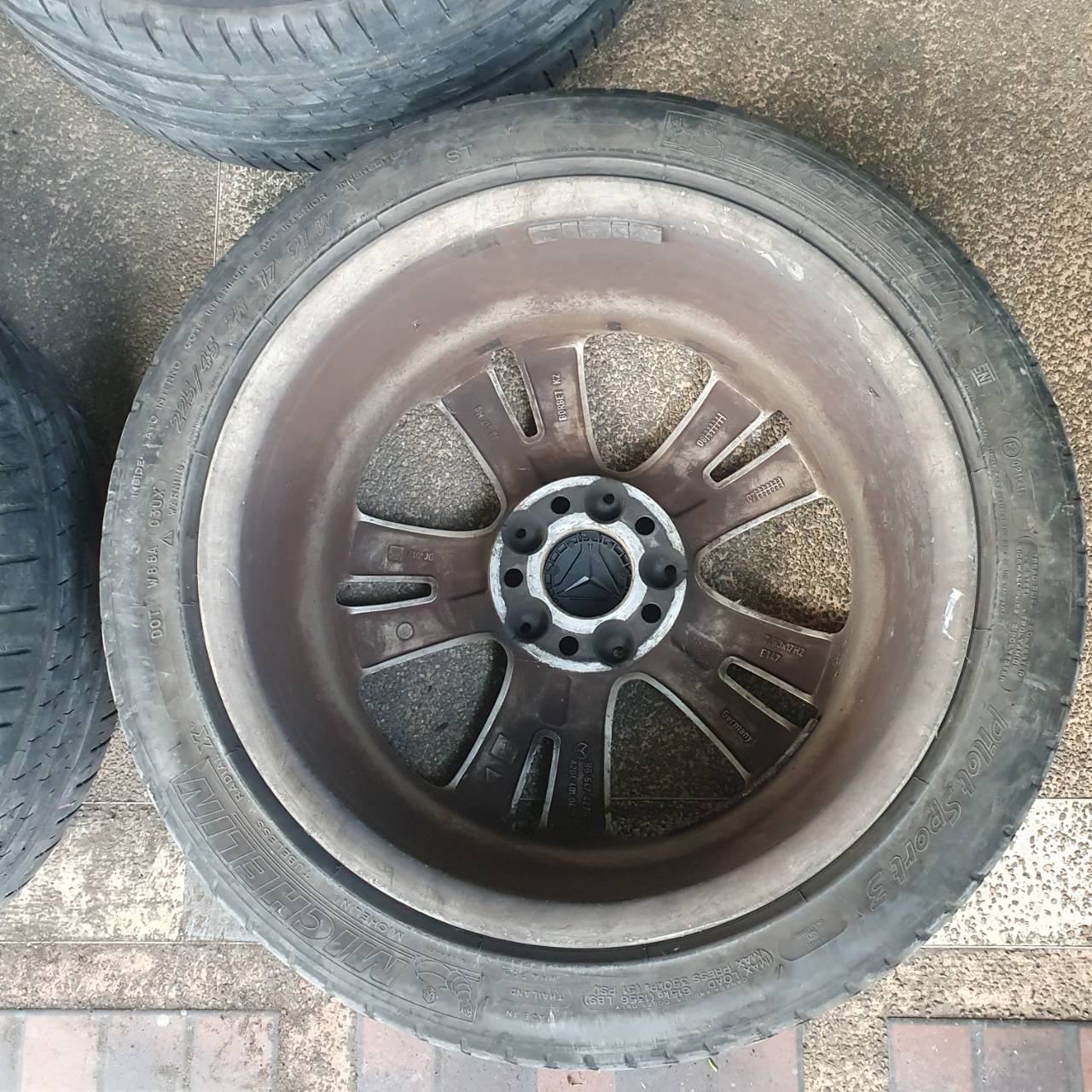 ล้อแม็ก Benz 17" A2044010402 B66474276 ของแท้มือสองขายตามสภาพ