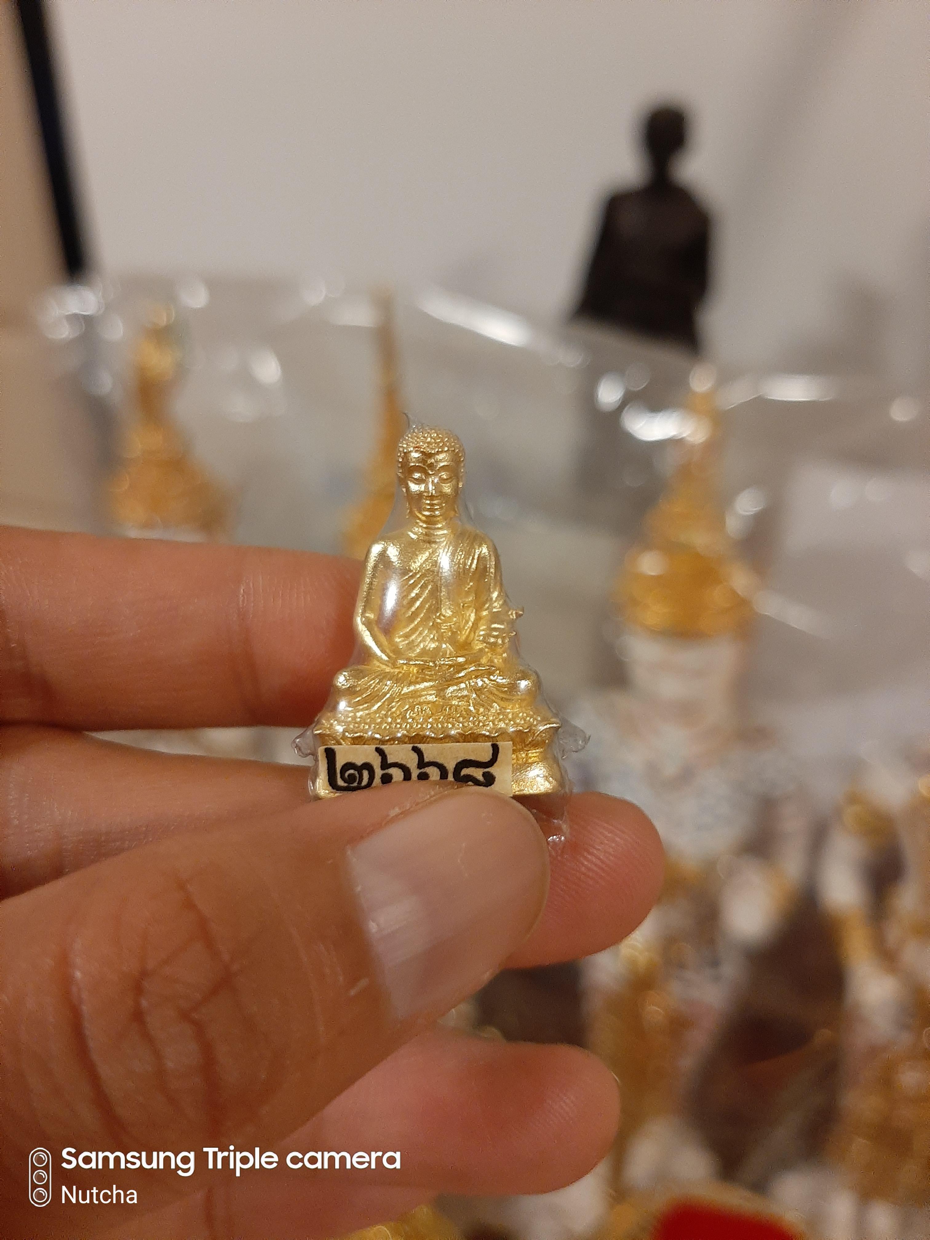 พระปัจเจกพุทธเจ้า รุ่น ปาฏิหารย์ (เนื้อชุบทองno.2668) วัดเขาวง ปี 56 สุดยอดมวลสารและพิธีการ