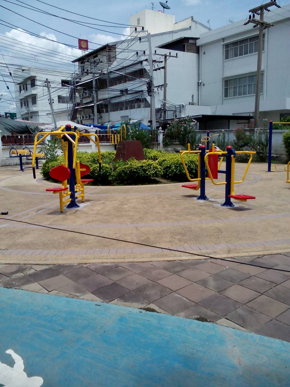 เครื่องออกกำลังกายกลางแจ้งสุทธิสาร