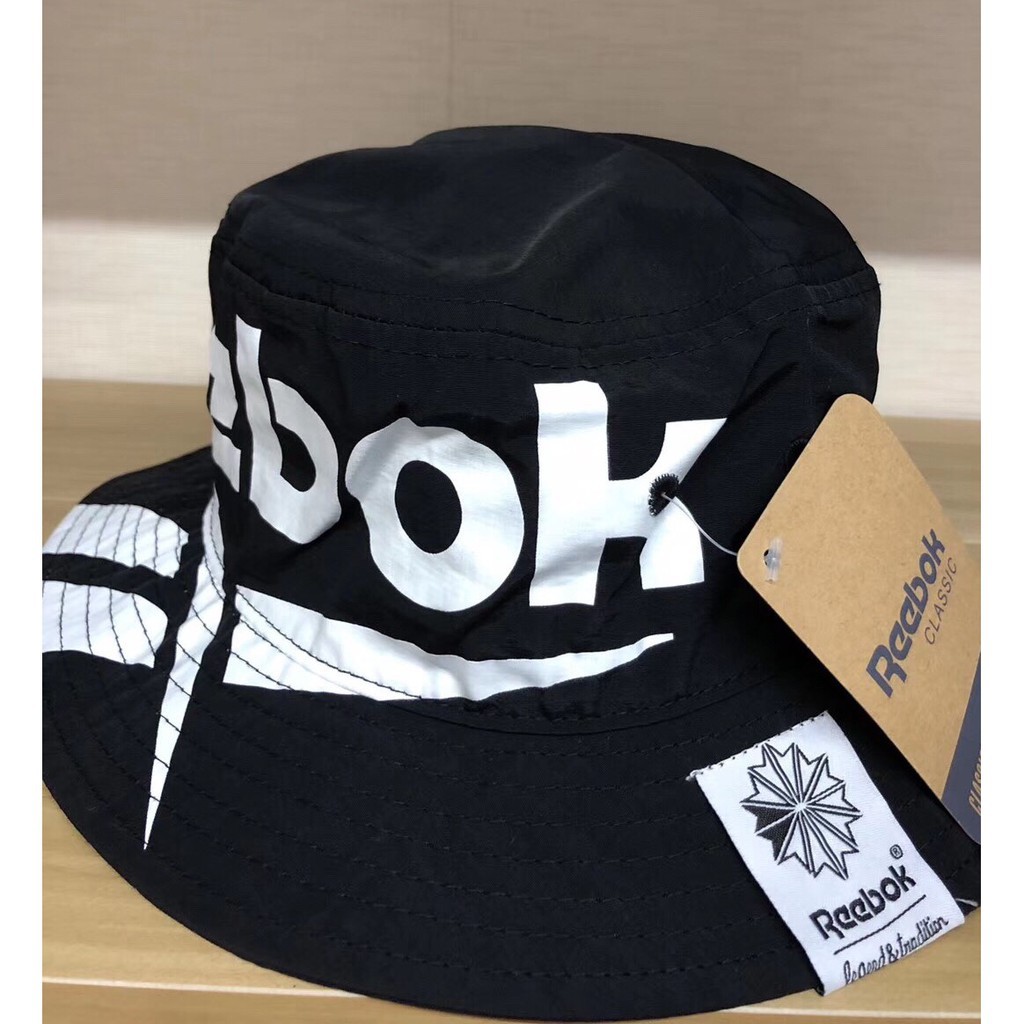 หมวกบักเก็ต Reebok Classic Vector Bucket Hat ของแท้ พร้อมส่ง มาพร้อมป้าย Tag และถุงใส่ หมวก Bucket แท้แน่นอน 100 %