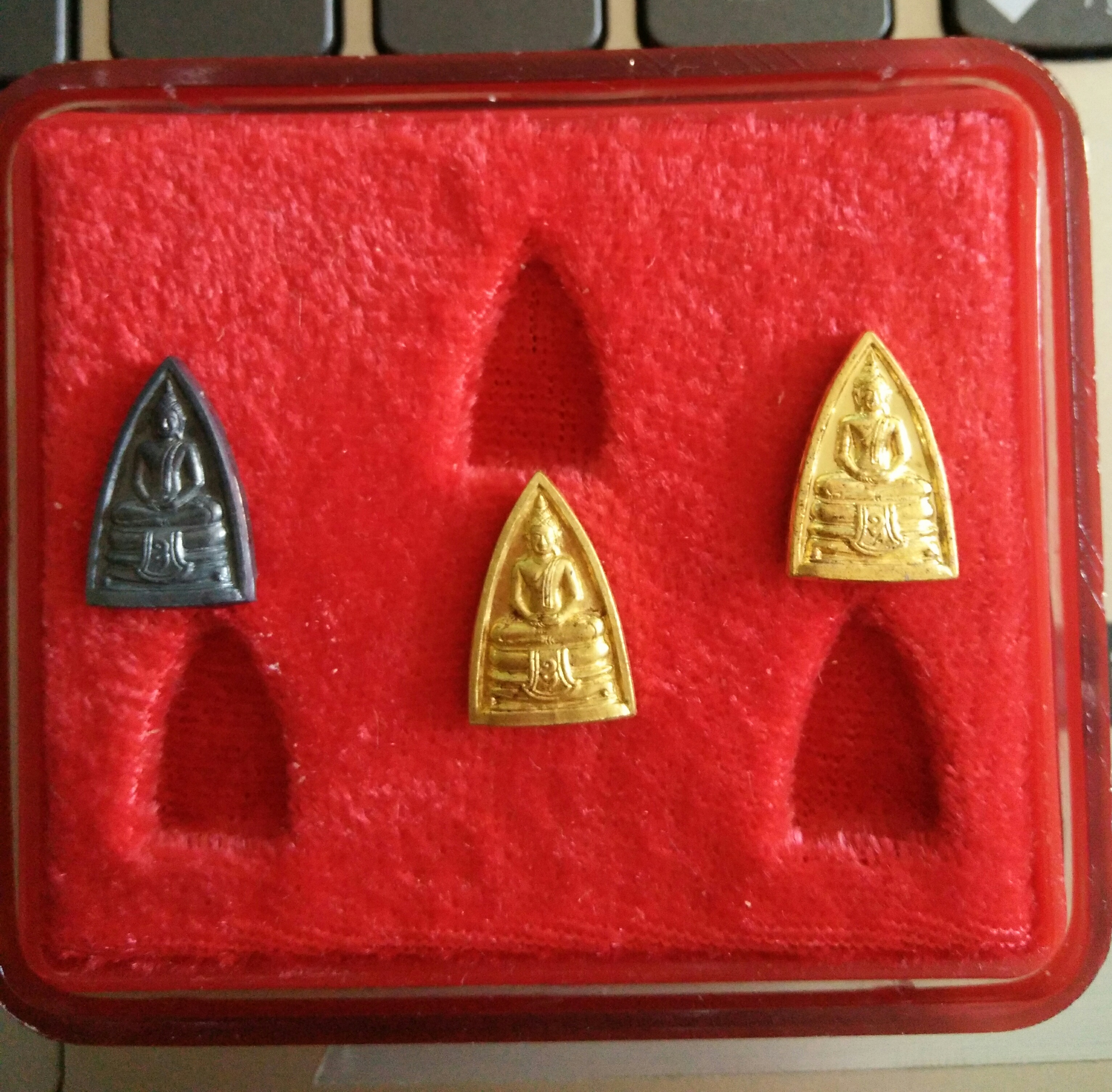 ชุดหลวงพ่อโสธร ทองคำ นวะ กะไหล่ทอง ปี 35 ลป.วิเวียร