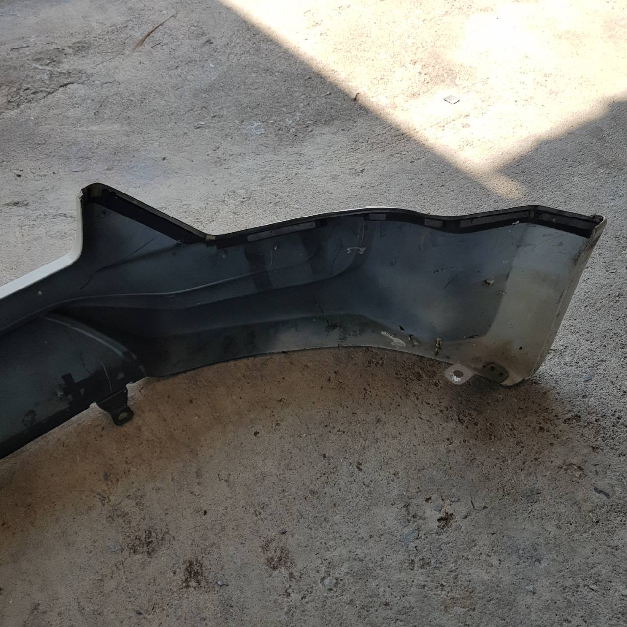 สเกิร์ตกันชนหน้า Isuzu D-Max Hi-Lander X-series ปี 2018(มือสอง)